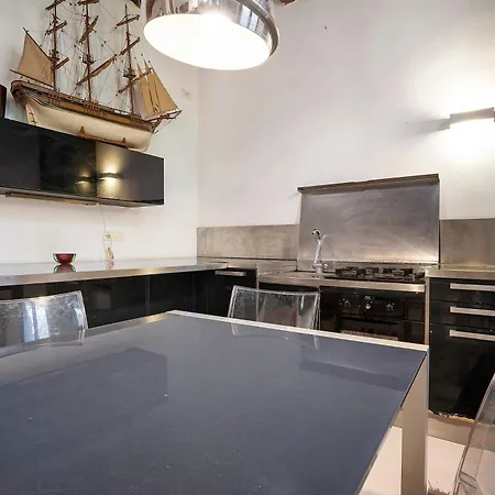Сasa de vacaciones A Charming Loft Located Venecia