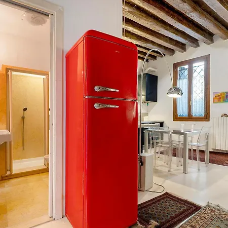 Semesterbostad A Charming Loft Located Venedig
